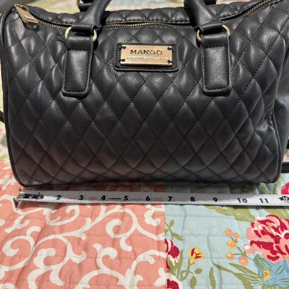 Mango Quilted Black Faux Leather Satchel Handbag Gold Hardware Crossbody Strap‎